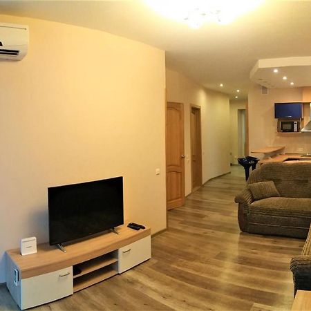 Apartaments Near Svyturio Arena Klaipėda Dış mekan fotoğraf