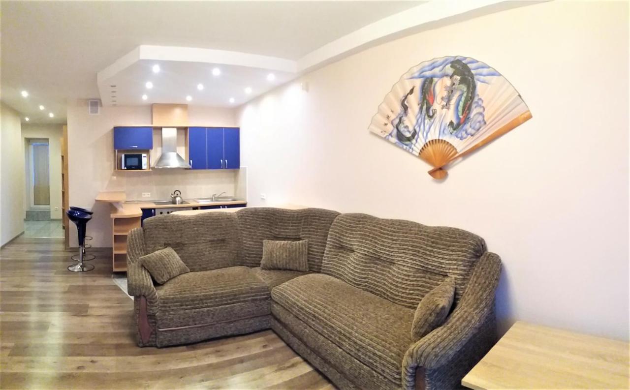 Apartaments Near Svyturio Arena Klaipėda Dış mekan fotoğraf